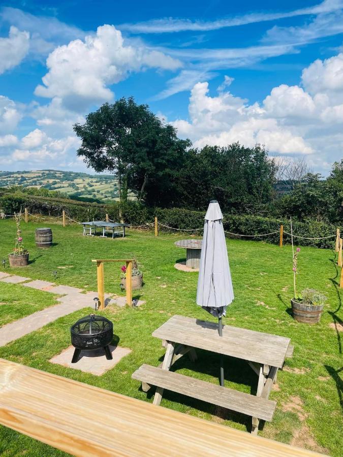 Bespoke Luxury Huts With Hot Tubs. Located In The Black Mountains. Llanveynoe Екстер'єр фото